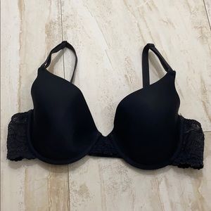 Black 34D lace lightly lined bra